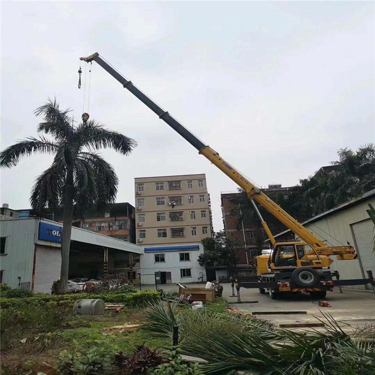 荣县12吨吊车出租一天的收费标准是什么