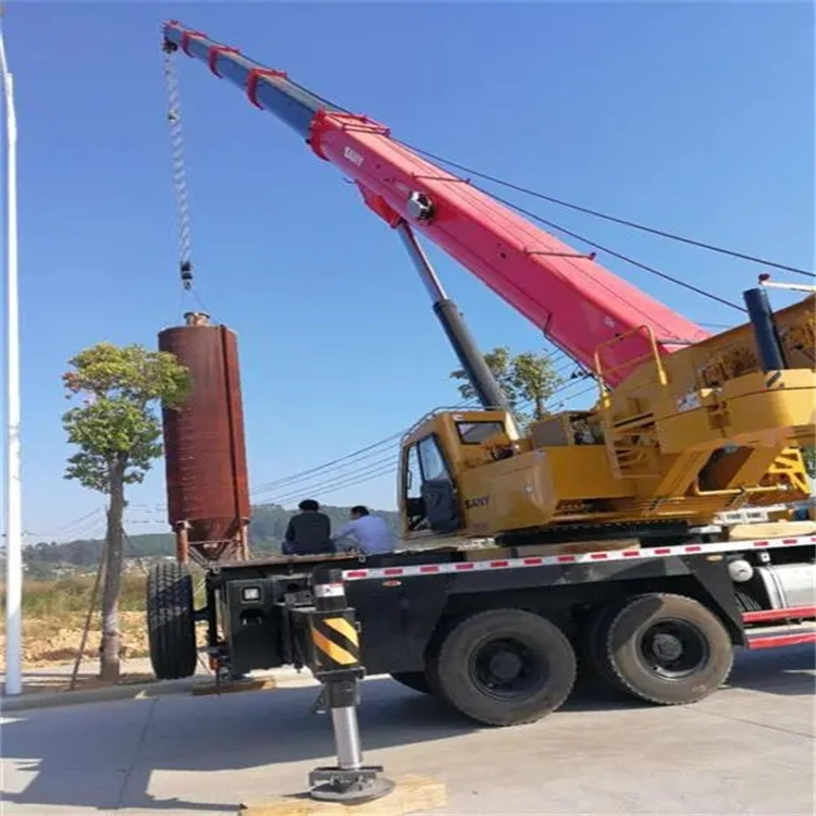 荣县专业吊车租赁多少钱