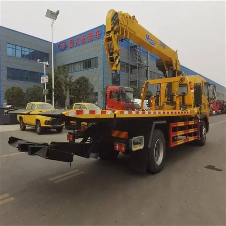 荣县附近小随车吊出租电话，轻松解决搬运烦恼