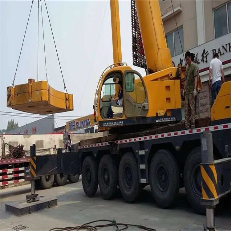 荣县当地吊车出租|机器吊装|75吨|工厂搬迁服务